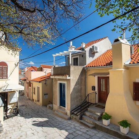 Little House In Baska Apartment Bagian luar foto