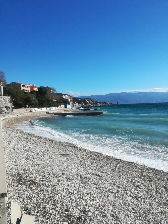 Little House In Baska Apartment Bagian luar foto