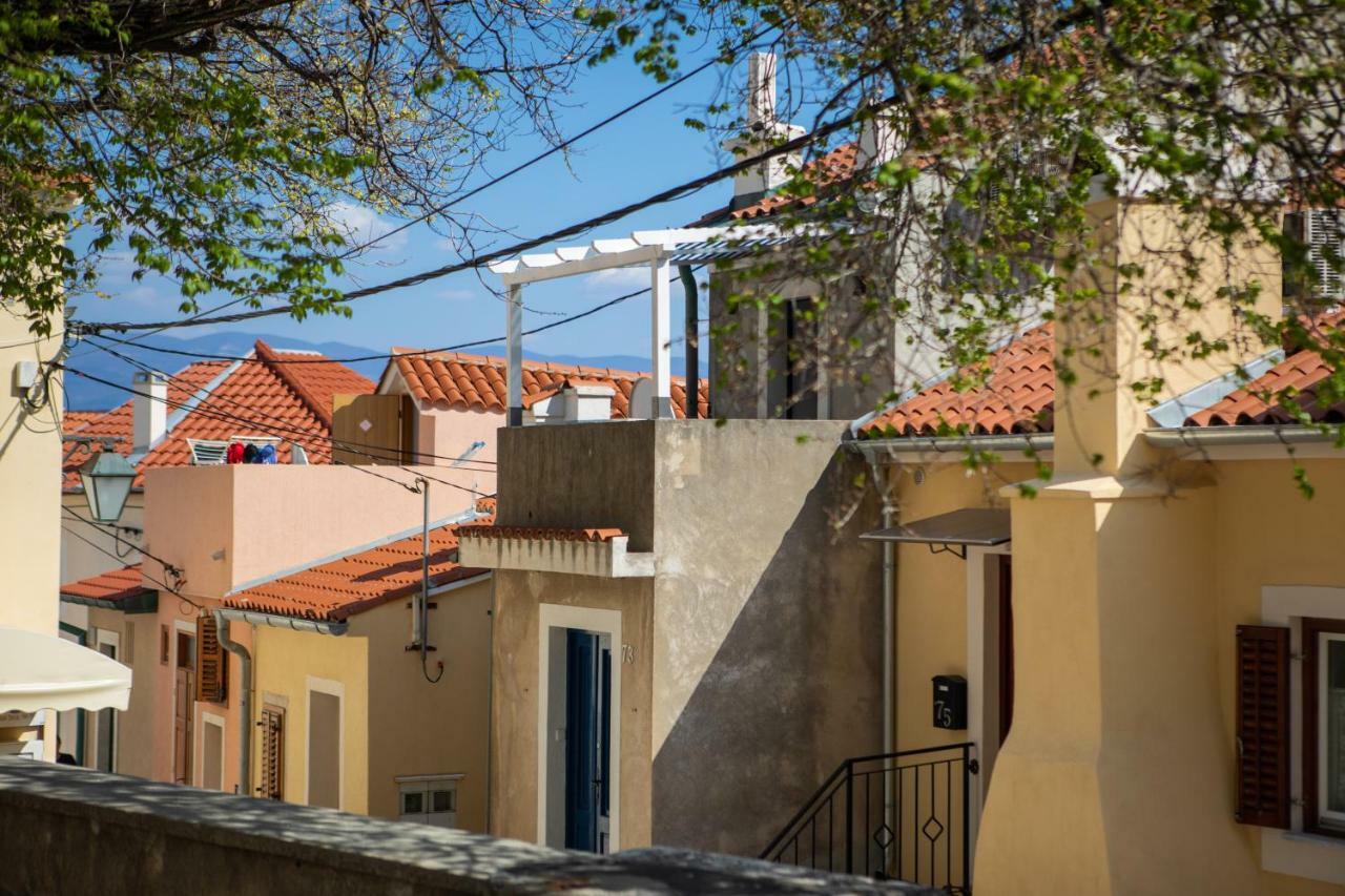 Little House In Baska Apartment Bagian luar foto